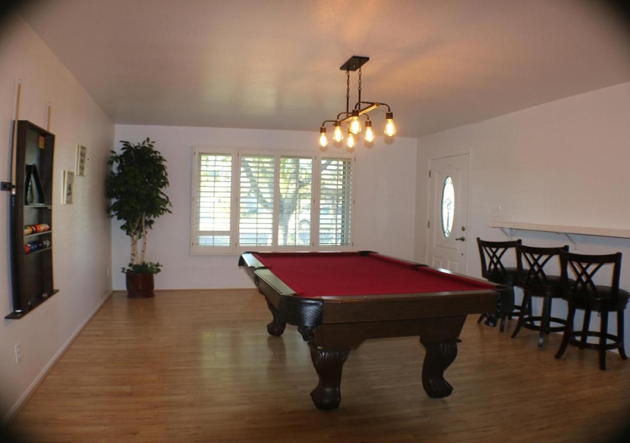 Tempe Escape With Heated Pool, Billiards & Firepit Fun Villa Exterior photo